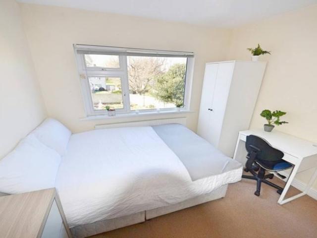 Property to rent in Bluebell, North Tipperary