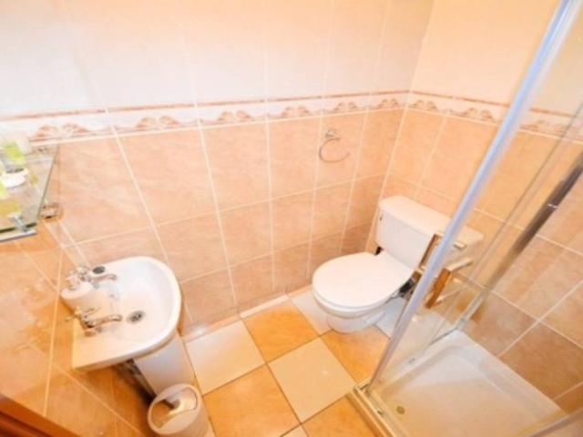 Property to rent in Bluebell, North Tipperary