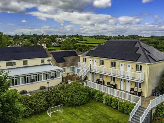 Room for sale in Begelly, Wales