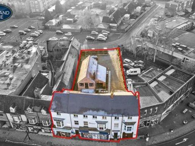 House for sale in Green Close, Warwickshire