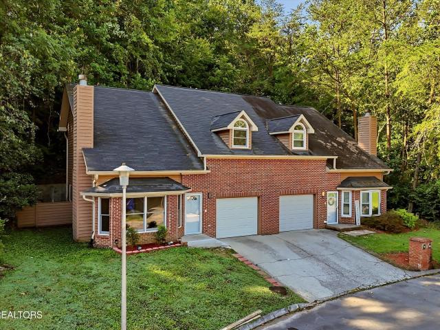 Condo for sale in Briarcliff, Oak Ridge