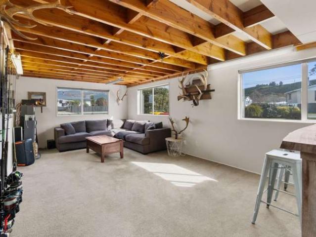 House for sale in Otakou