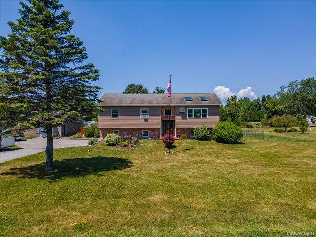 House for sale in Lloyd, New York