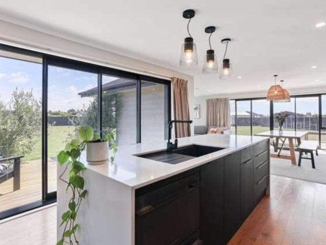 Property for sale in Swannanoa, Canterbury