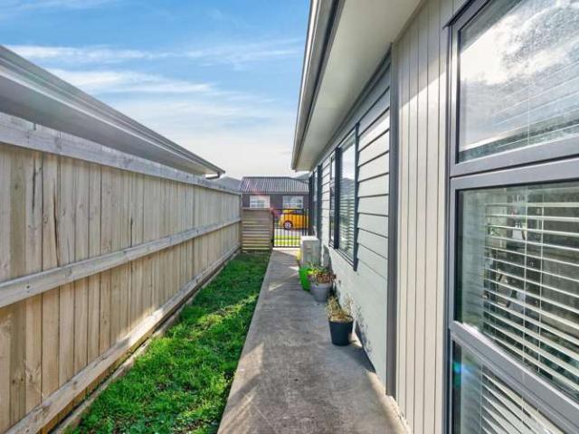 House for sale in Days Bay, Wellington