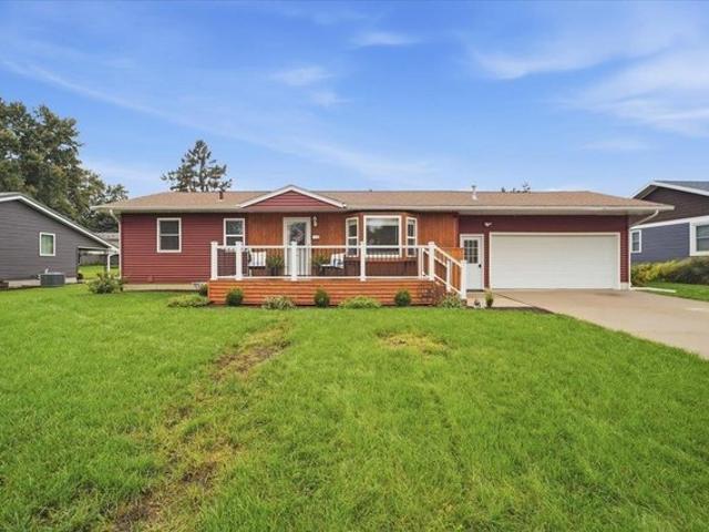 House for sale in La Porte City, Black Hawk County