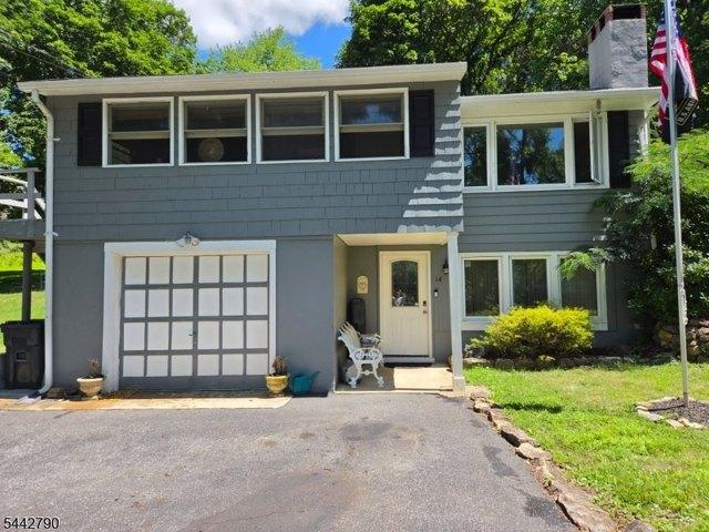 House for sale in Lebanon, New Jersey