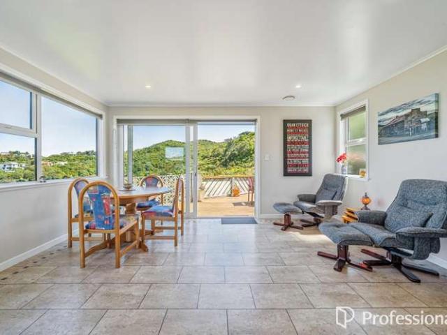 House for sale in Maungaraki, Lower Hutt