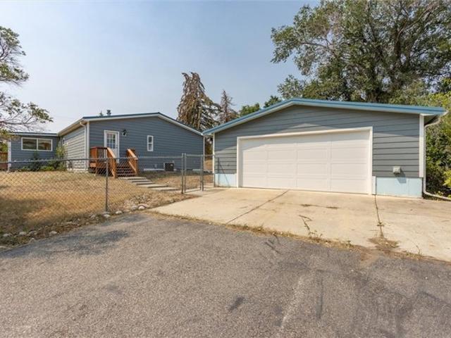 House for sale in Fromberg, Montana