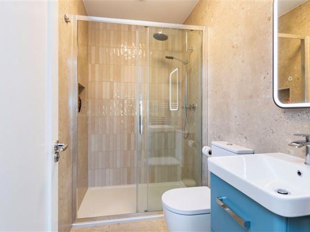 Detached House for sale in Loch Garman