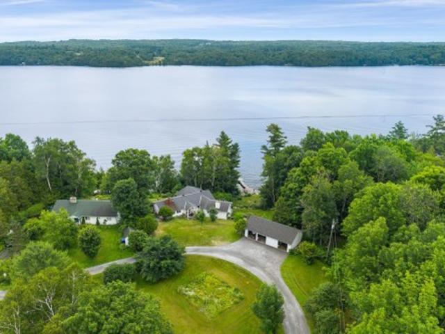 House for sale in Memphrémagog, Quebec