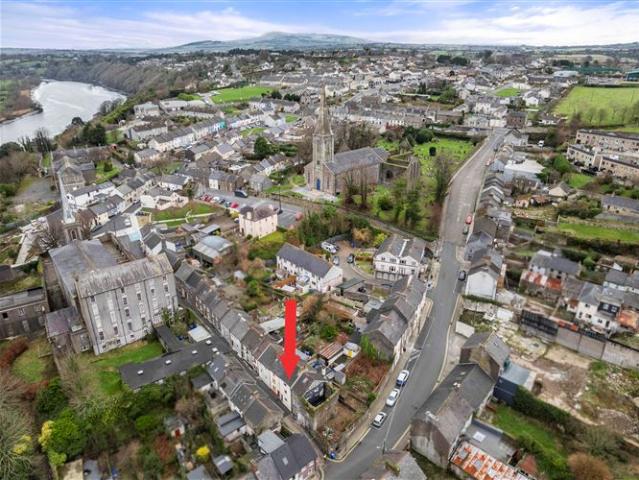 Terraced House for sale in New Ross
