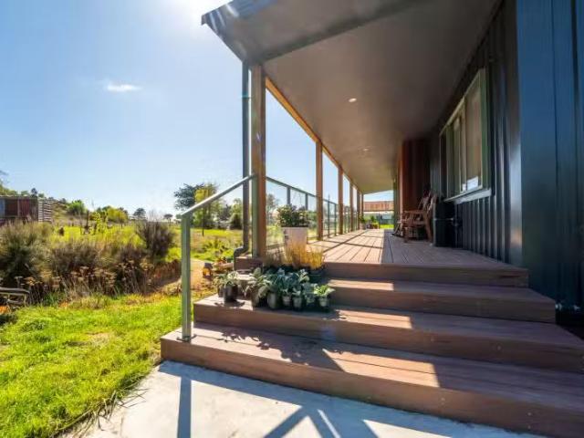 House for sale in Otakou