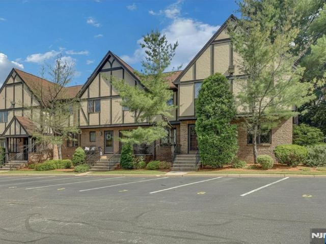 Townhouse for sale in Ramsey, New Jersey