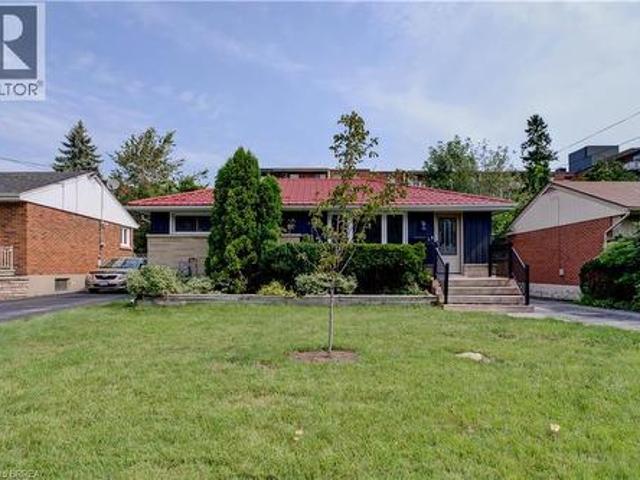 House for sale in Ancaster, Ontario