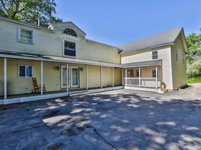 Condo for sale in Derry