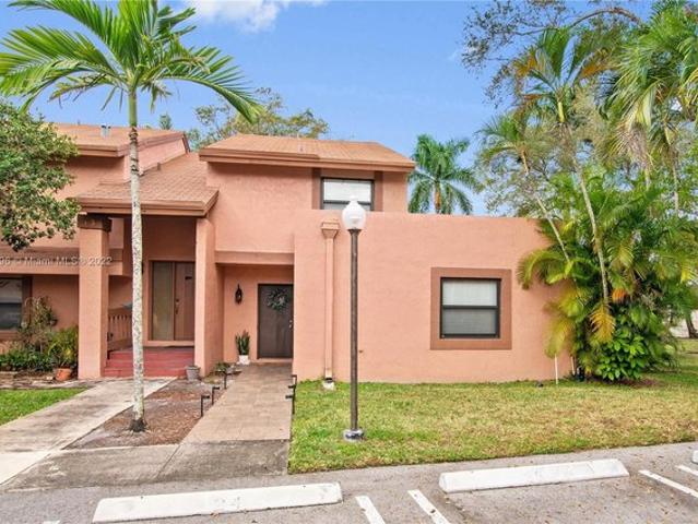 Townhouse for sale in Cooper City, Broward County