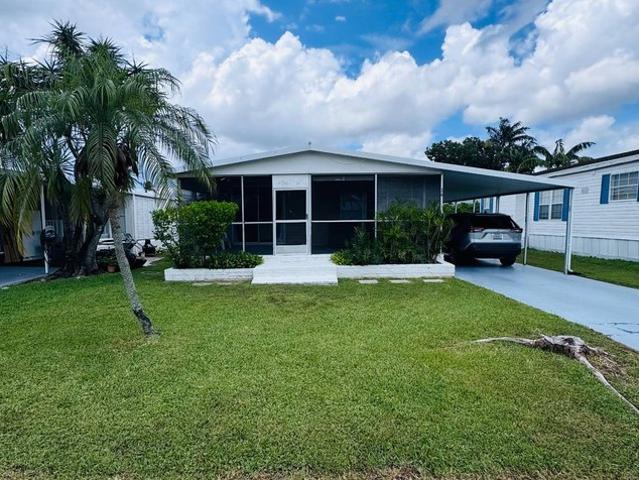House for sale in Paradise Village, Davie