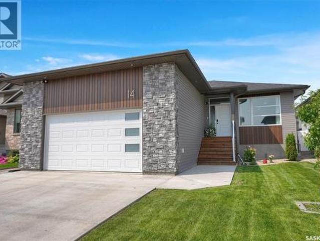 House for sale in Moose Jaw, Saskatchewan