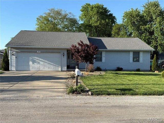 House for sale in Auburn, Illinois