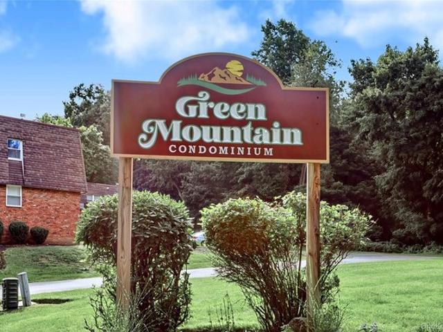 Condo for sale in Rockland, New York