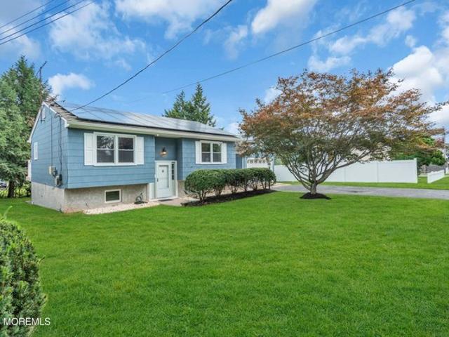 House for sale in Middlesex, New Jersey