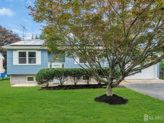 House for sale in Middlesex, New Jersey