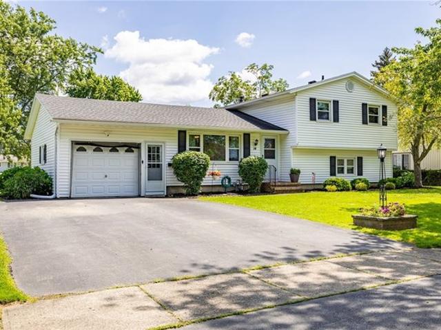 House for sale in Oak Hill, New York