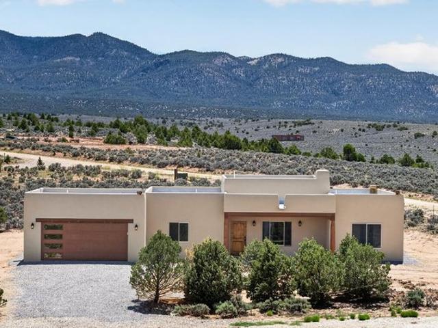 House for sale in El Prado, New Mexico