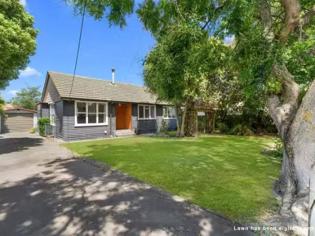House for sale in Chaslands, Canterbury