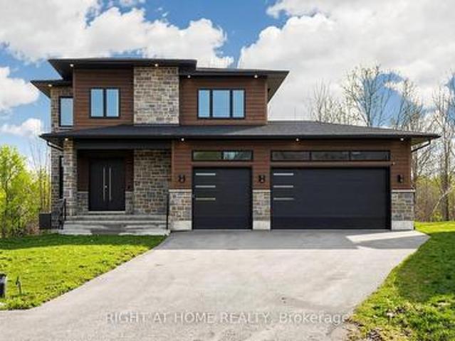 House for sale in Barrie, Ontario