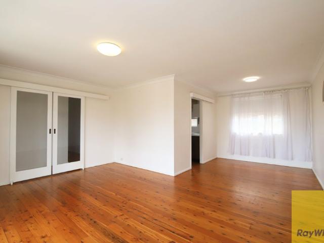 House for rent in Georges Hall, Sydney