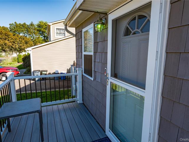 House for sale in Lake Ronkonkoma, Town of Brookhaven