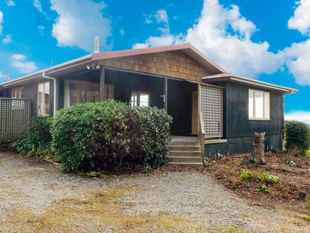 House for rent in Otakou