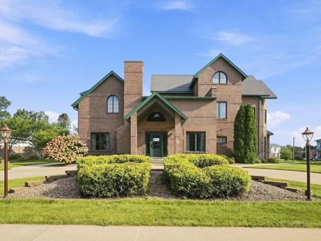 House for sale in New Hampton, Iowa