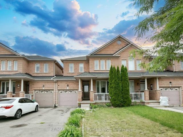 Townhouse for sale in Woburn, Ontario