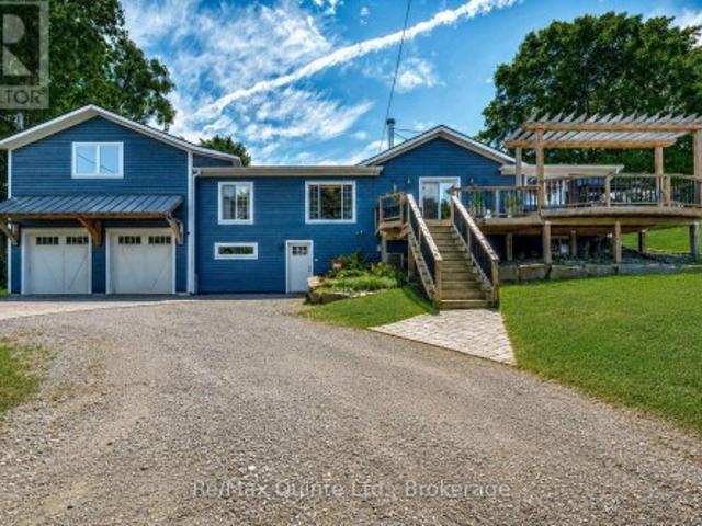 House for sale in Ontario