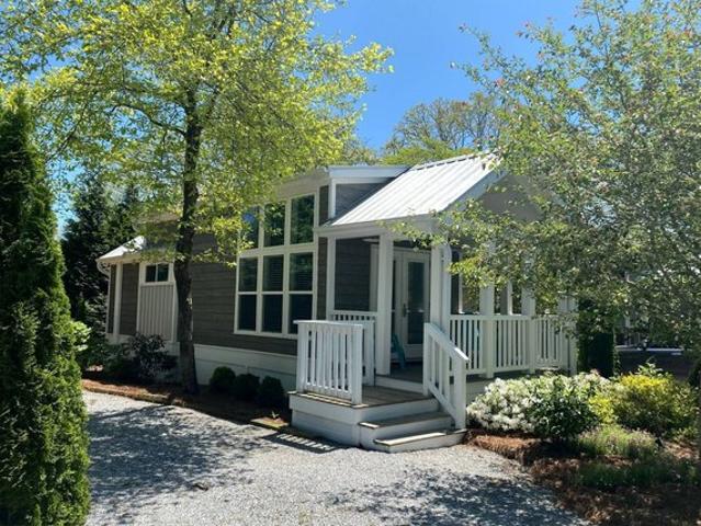 House for sale in East Flat Rock, North Carolina