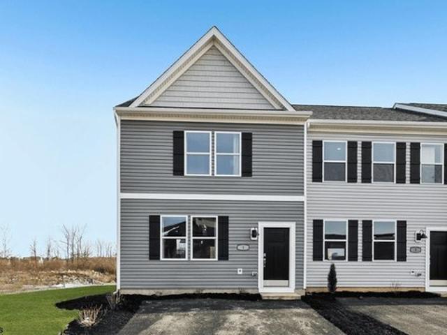 Townhouse for sale in Fairmont, West Virginia