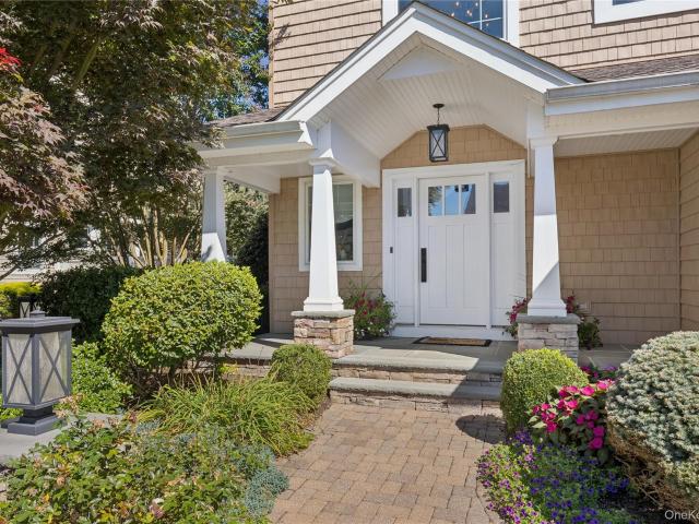 House for sale in The Villages at Huntington, Town of Huntington