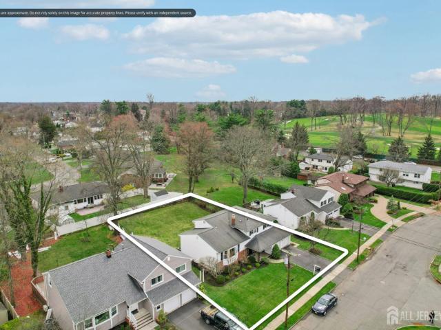 House for sale in Springfield, New Jersey