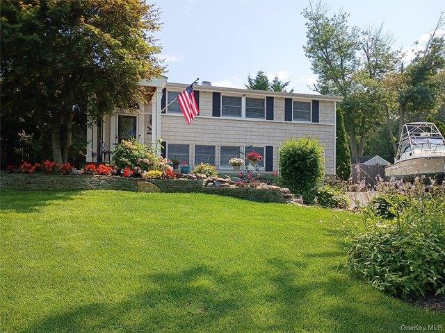 House for sale in Centereach, New York