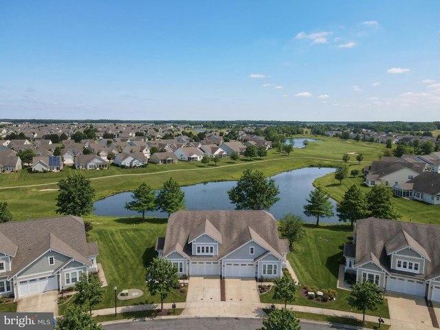 Townhouse for sale in Delaware