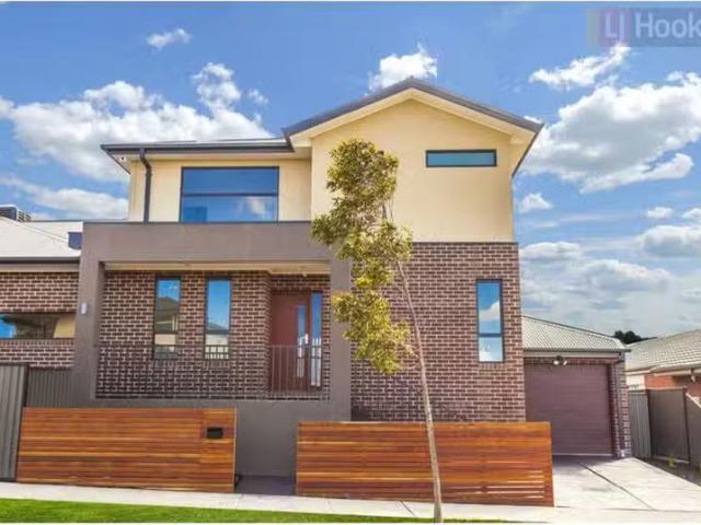 Condo for rent in Camerons Creek, Victoria