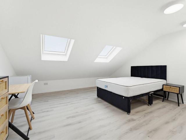 Apartment for rent in London Borough of Ealing, Greater London