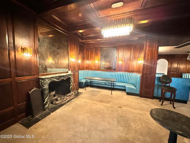 Commercial for sale in Albany Commercial for sale in Albany