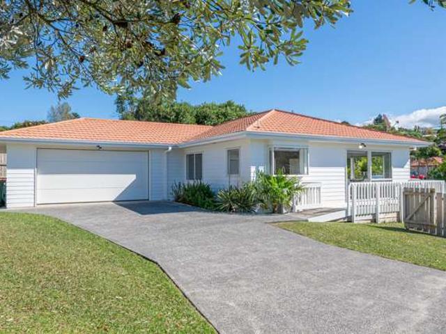 House for sale in Whangaparaoa