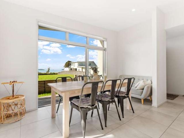 House for sale in Snells Beach