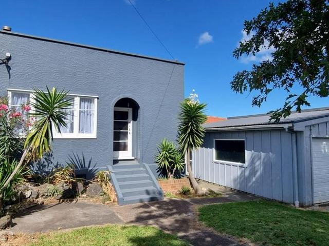 House for rent in Owhata, Oroua County