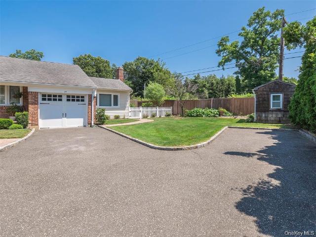 Property for rent in Nassau, New York
